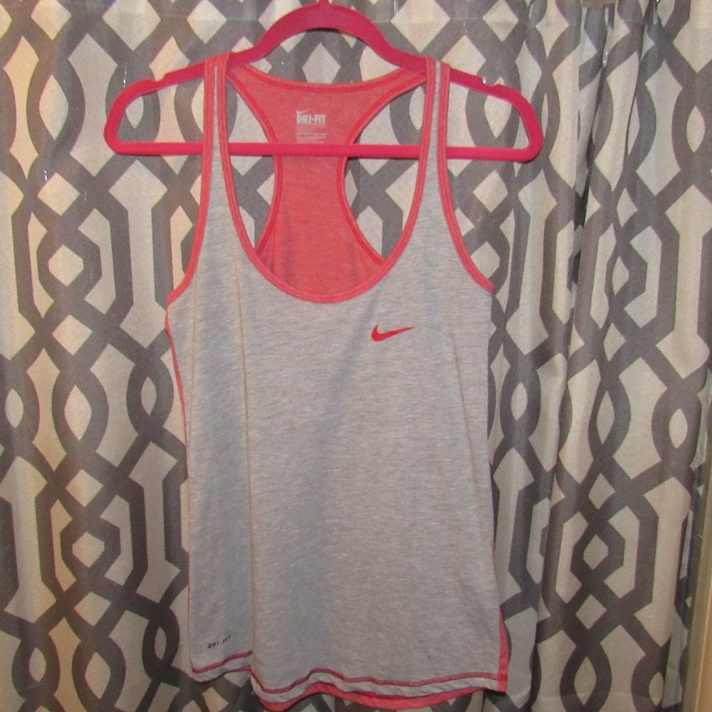 NIKE sport tank